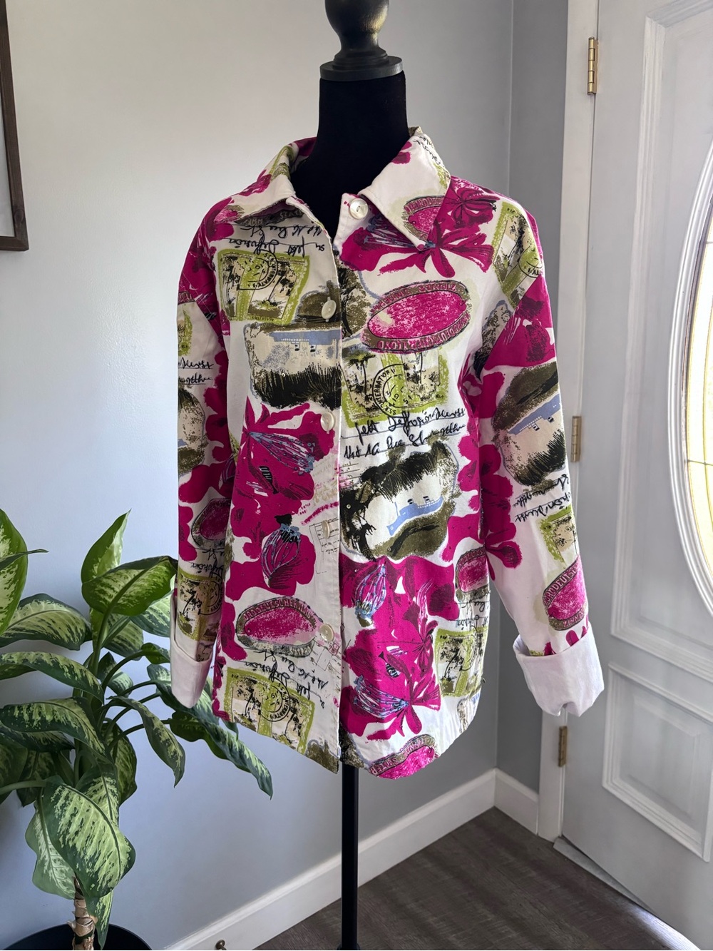 Women's Floral Print Jean Jacket in Pink & White